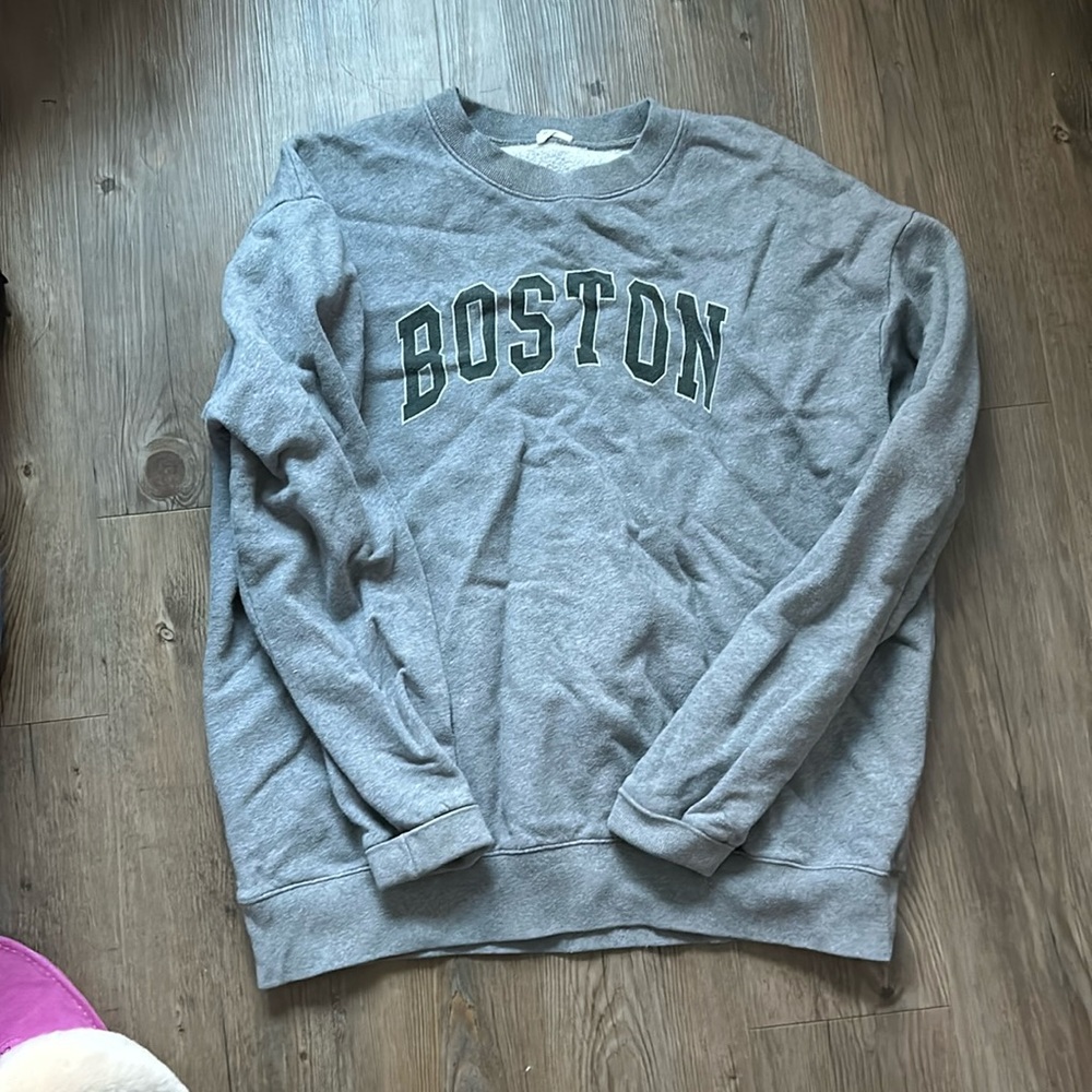 brandy melville crew neck